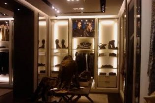 BURBERRY STORE