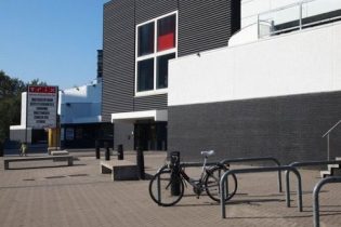 CONCERT HALL HOF TER LO & TRIX