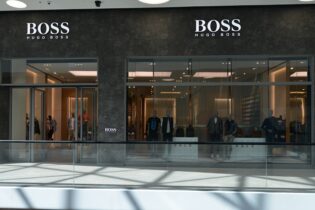 Cửa hàng Hugo Boss, Trung tâm thương mại Auchan Cloche d'Or, 2 rue Frederic Guillaume Raiffeisen, L 2411 Luxembourg (LU)